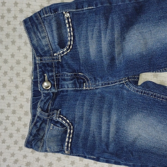 BOGO Sparkly Embellished Jeans - Size 6 - Picture 3 of 9